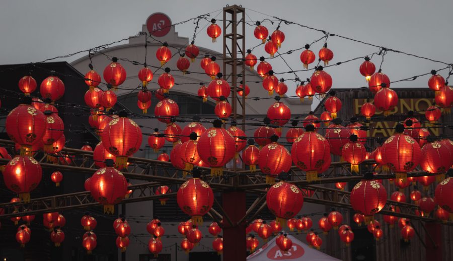 Glowing+lanterns+hang+above+the+main+square+in+Atlantic+Station%2C+where+the+annual+Lunar+New+Year+festival+was+held%2C+Sunday%2C+Jan.+2+%28Photo+by+Eli+Hogan%29
