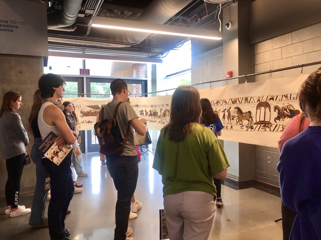 Students view the Bayeux Tapestry Replica at UNG.