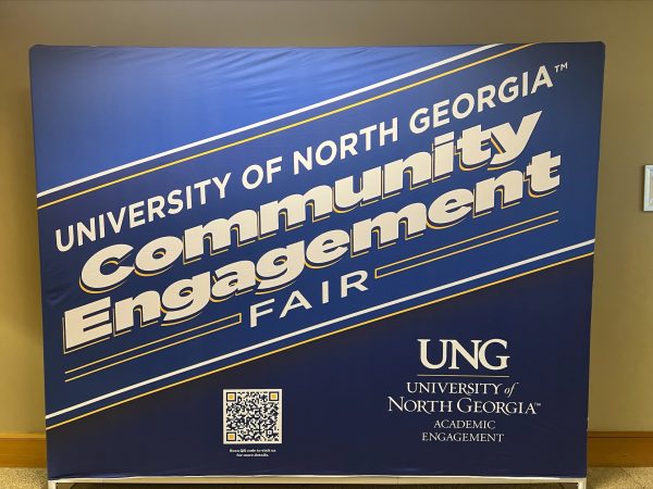 The Community Engagement Fair serves as a chance for students and staff to connect with community organizations for opportunities related to volunteering, service-learning, work-based learning, academic projects, and other forms of partnership.