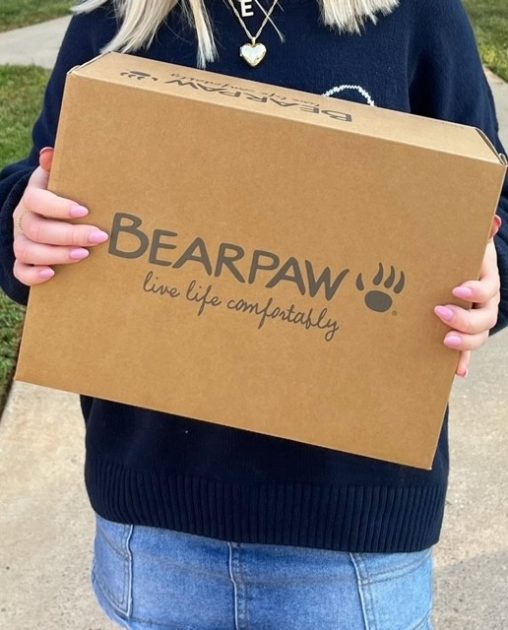 Anna Kate collaborates as a BEARPAW Campus Ranger. 
