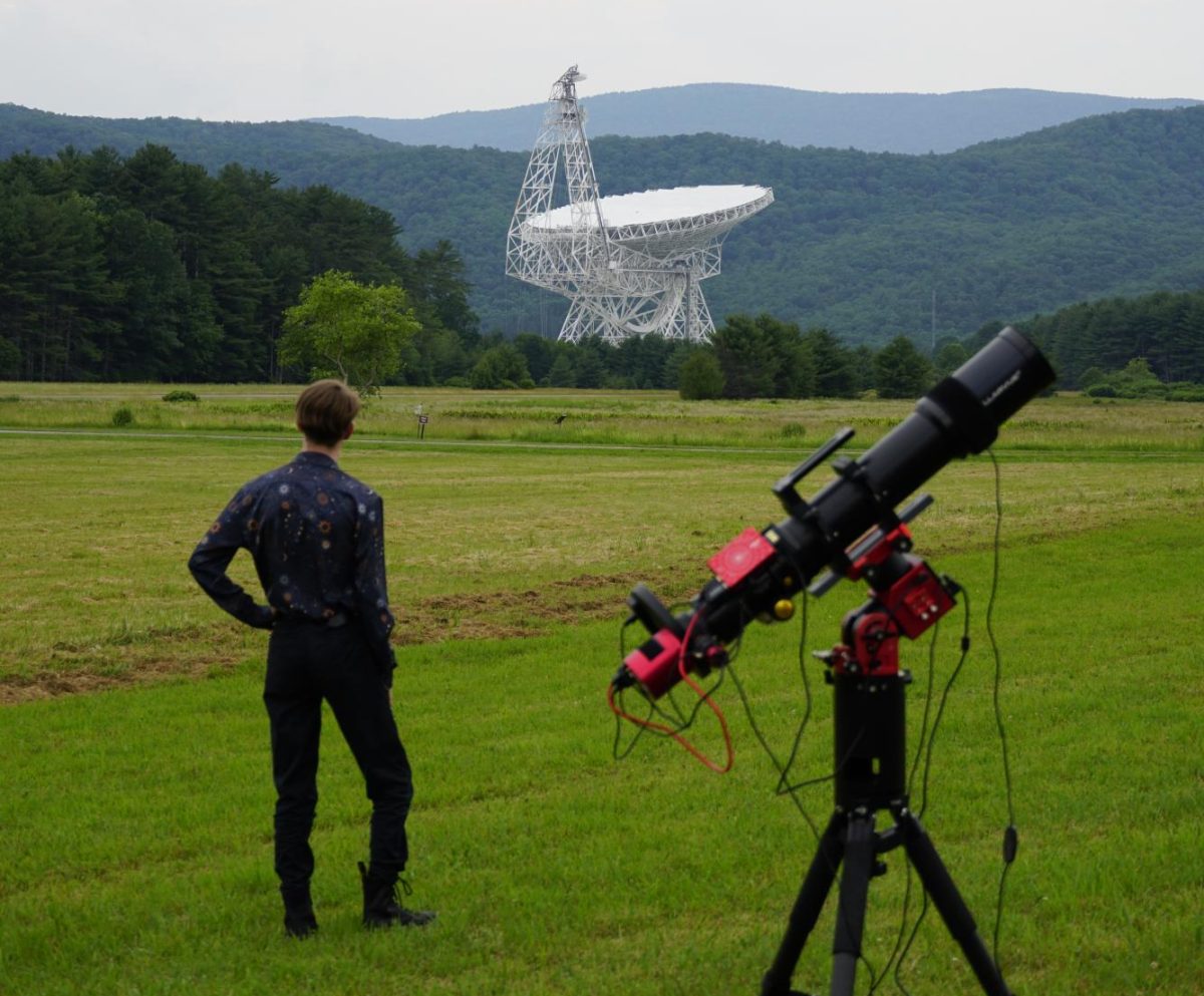 Astrophotographer Shoots for the Stars